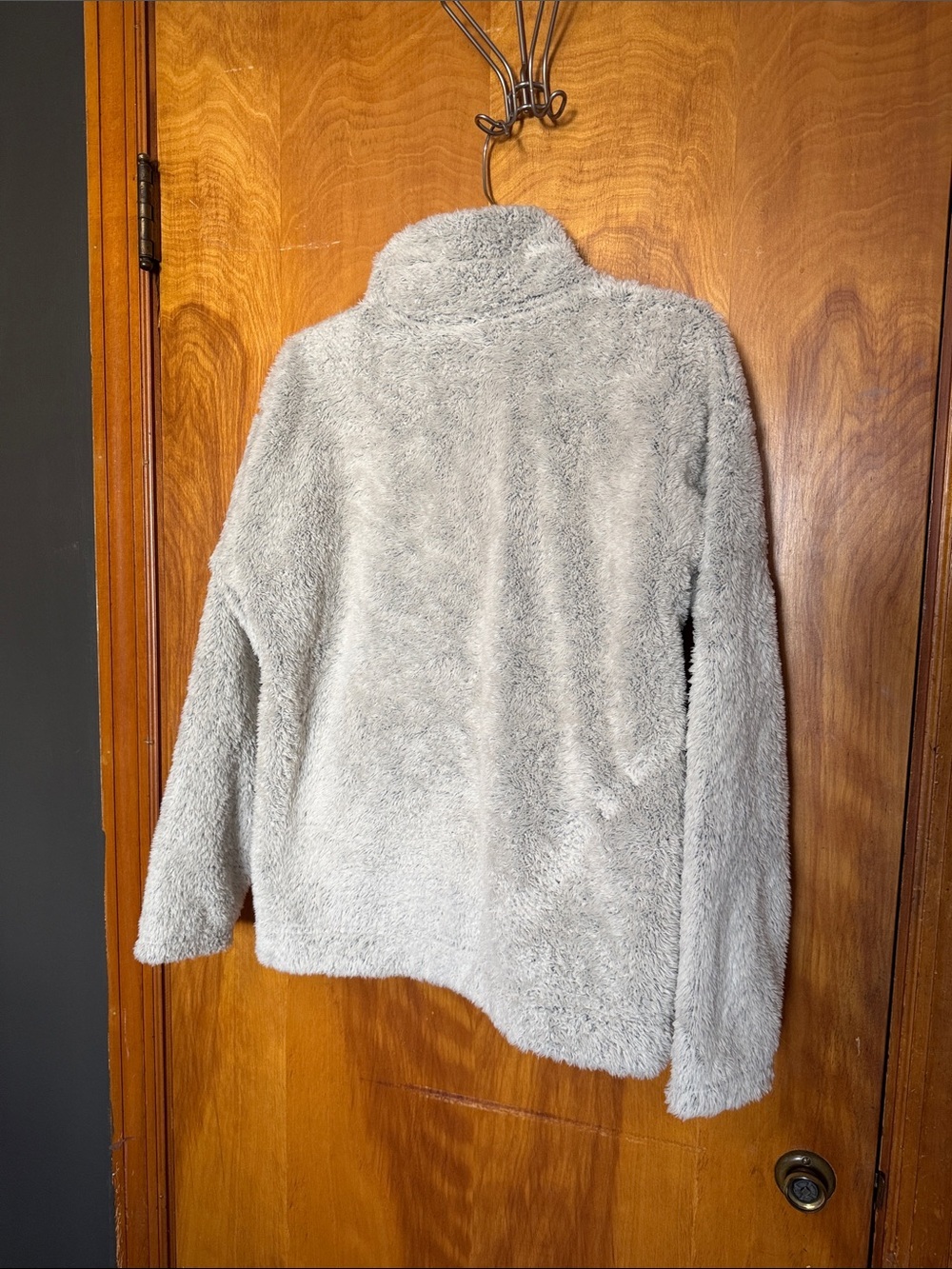 The North Face Women’s Plush Teddy Fleece Jacket - Light Gray - Picture 6 of 6